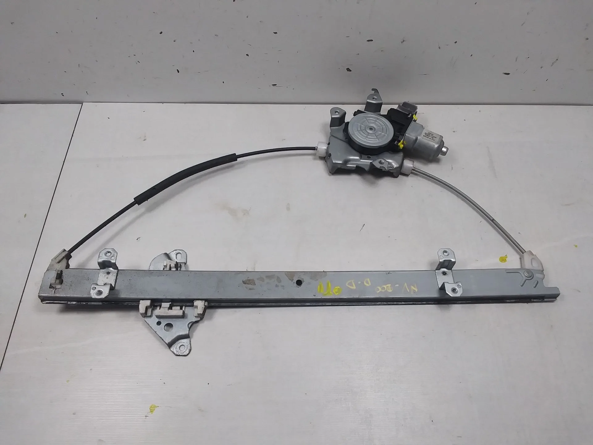 Elevalunas Delantero Derecho para Nissan Nv200 Furgoneta