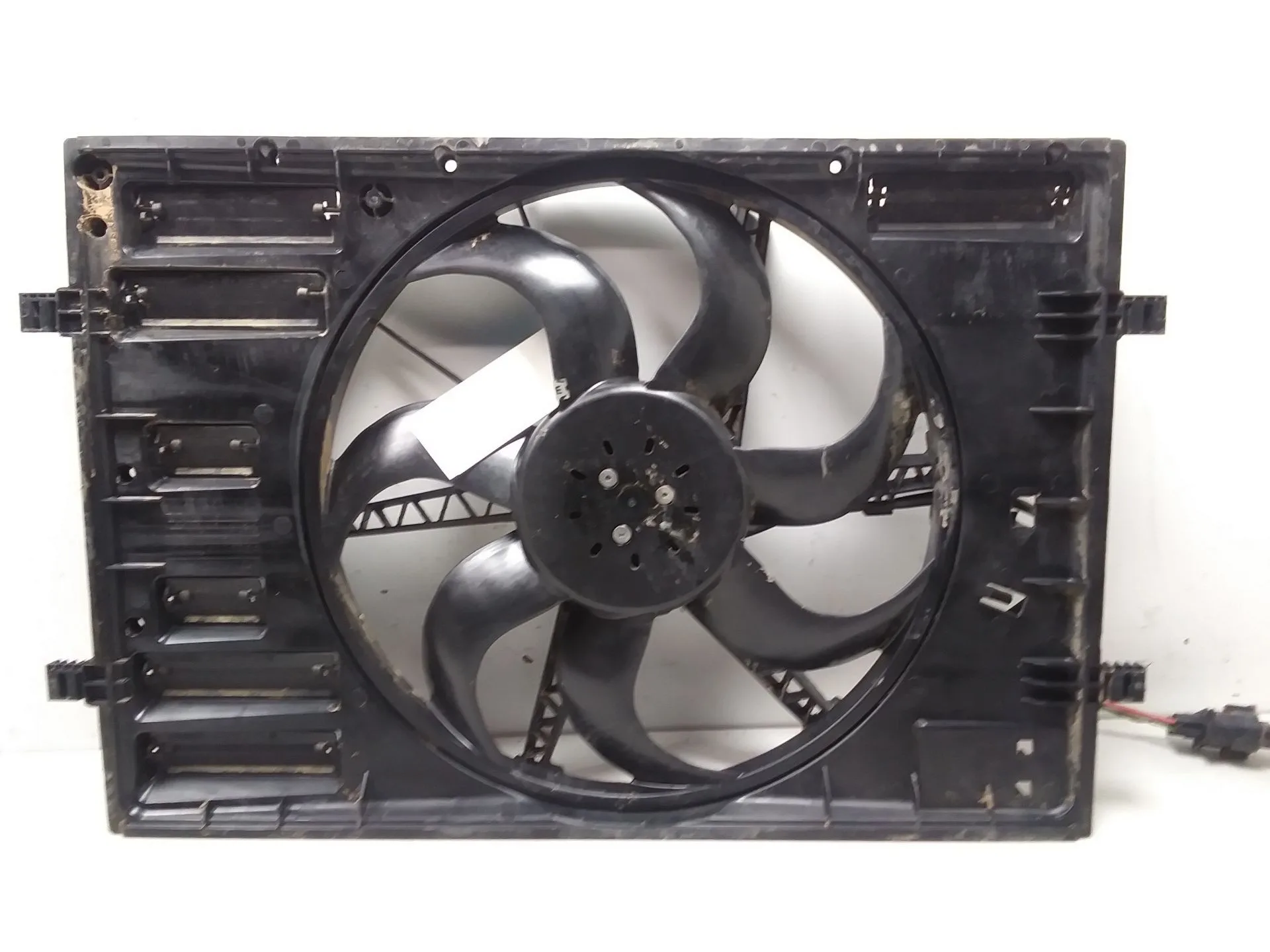 Electroventilador para Volkswagen Tiguan (Ad1, Ax1)