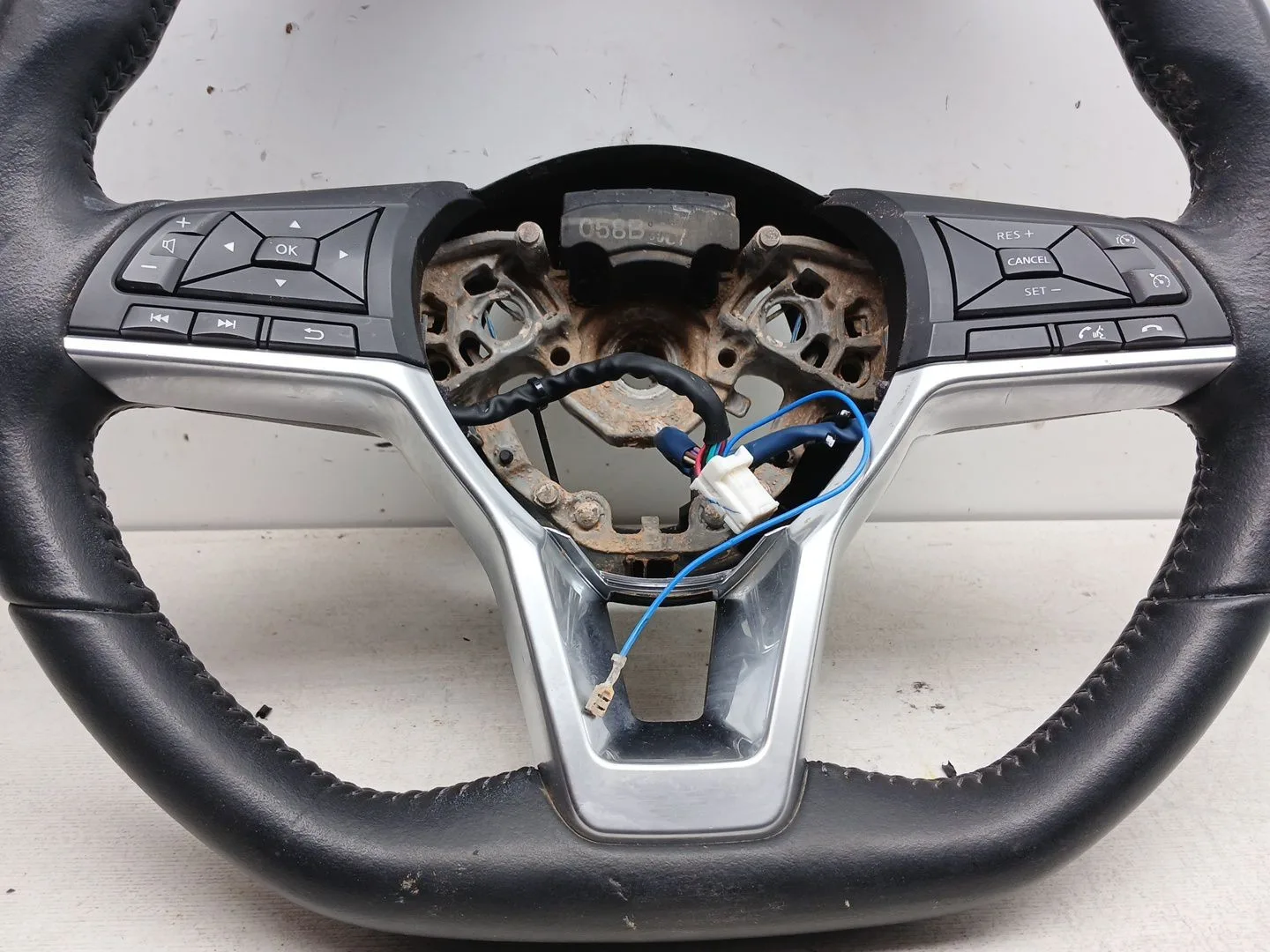 Volante para Nissan Qashqai Ii (J11, J11_)