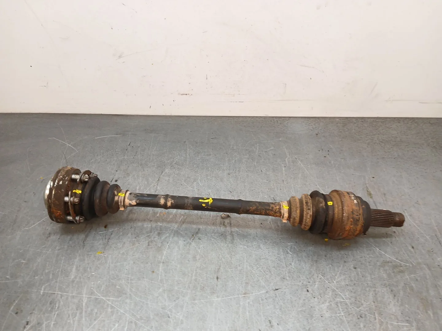 Transmision Trasera Izquierda para Bmw X1 (E84)
