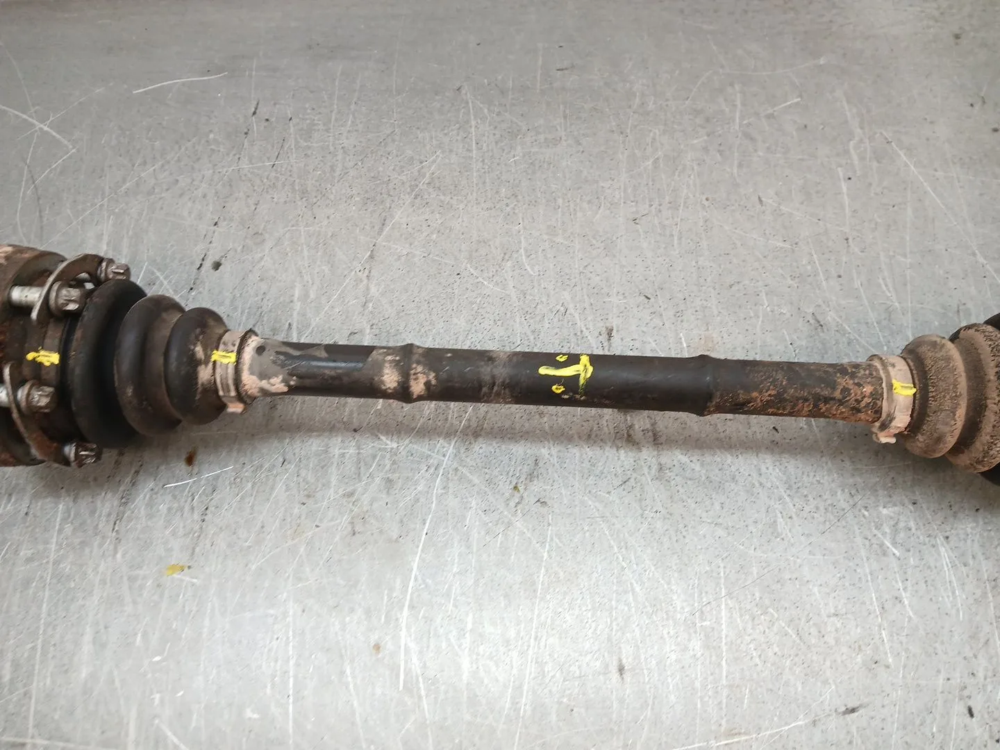 Transmision Trasera Izquierda para Bmw X1 (E84)