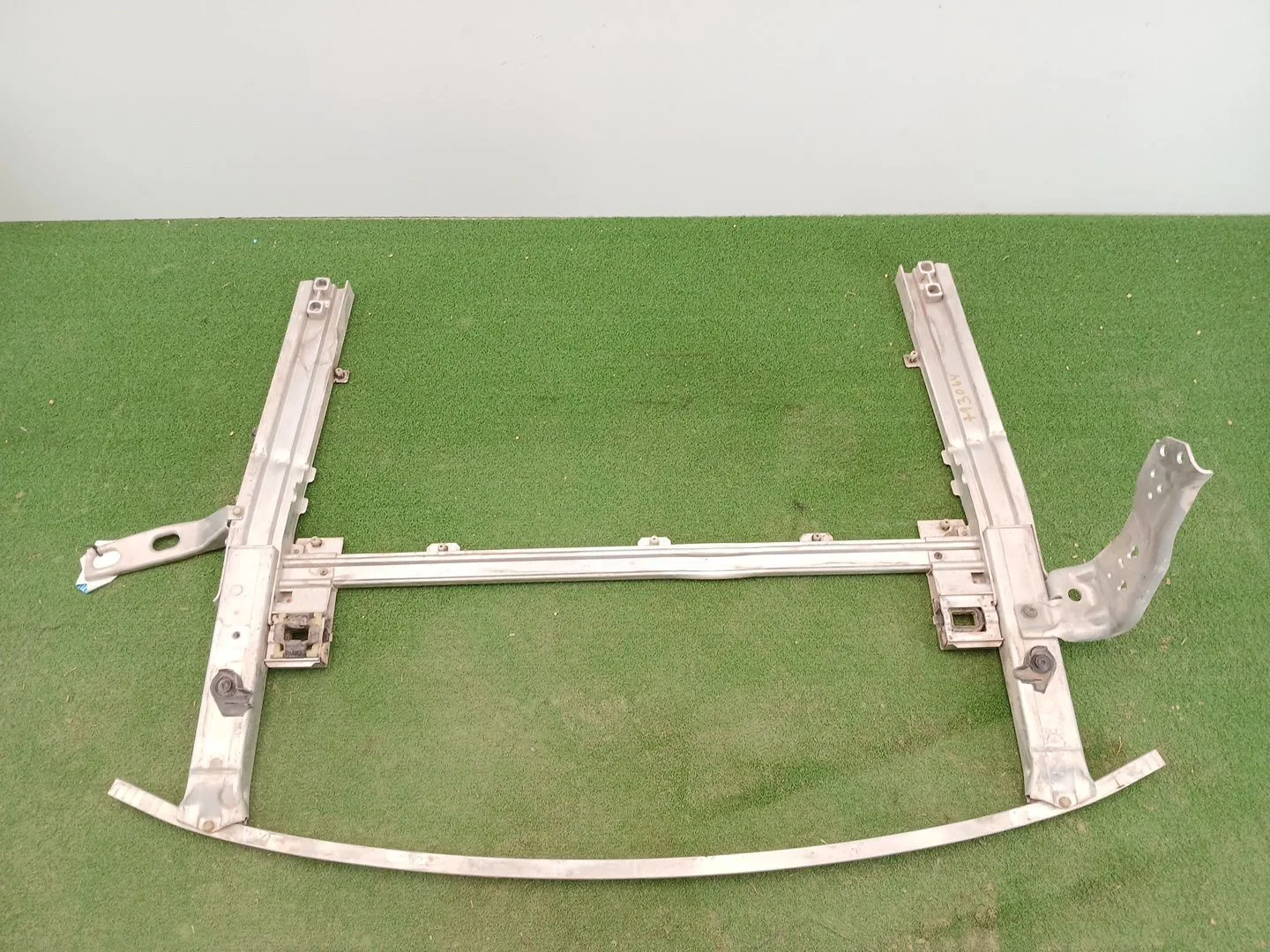 Travesano Inferior para Bmw X1 (F48)