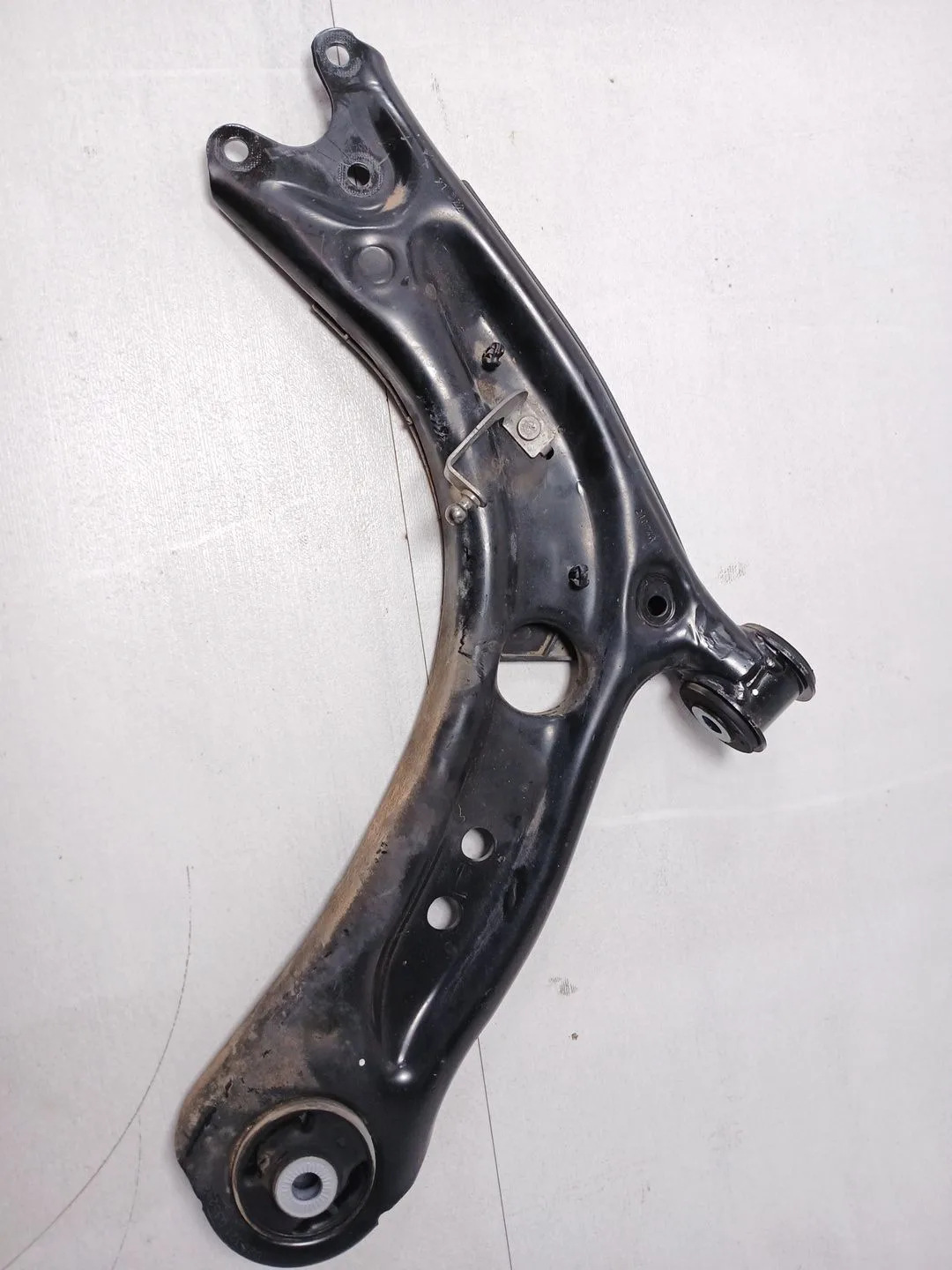 Brazo Suspension Inferior Delantero Izquierdo para Seat Leon Sportstourer (Kl8, Kld)