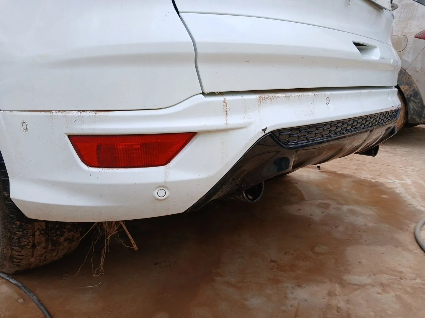 Paragolpes Trasero para Ford Kuga Ii (Dm2)