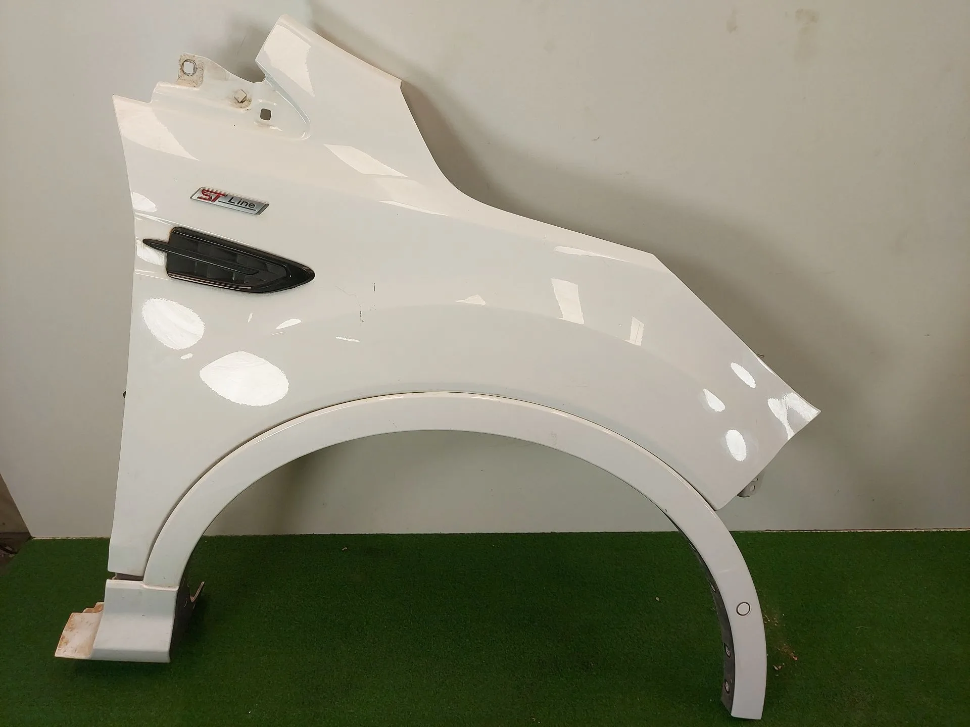 Aleta Delantera Derecha para Ford Kuga Ii (Dm2)