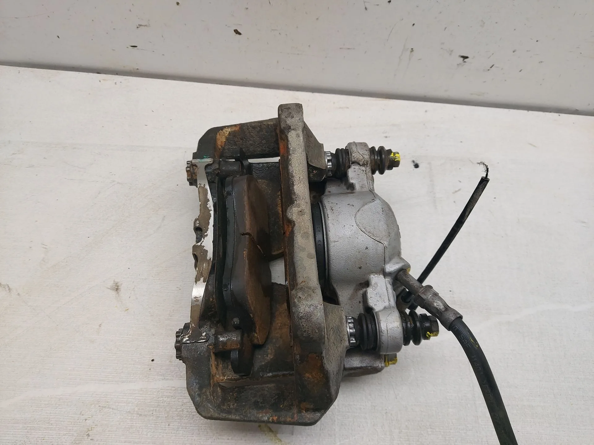 Pinza Freno Delantera Izquierda para Audi A5 (8T3)