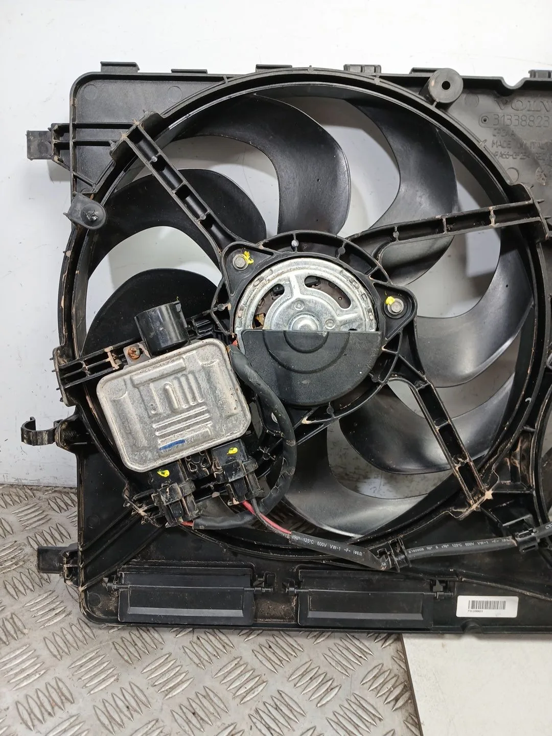 Electroventilador para Volvo Xc60 I Suv (156)