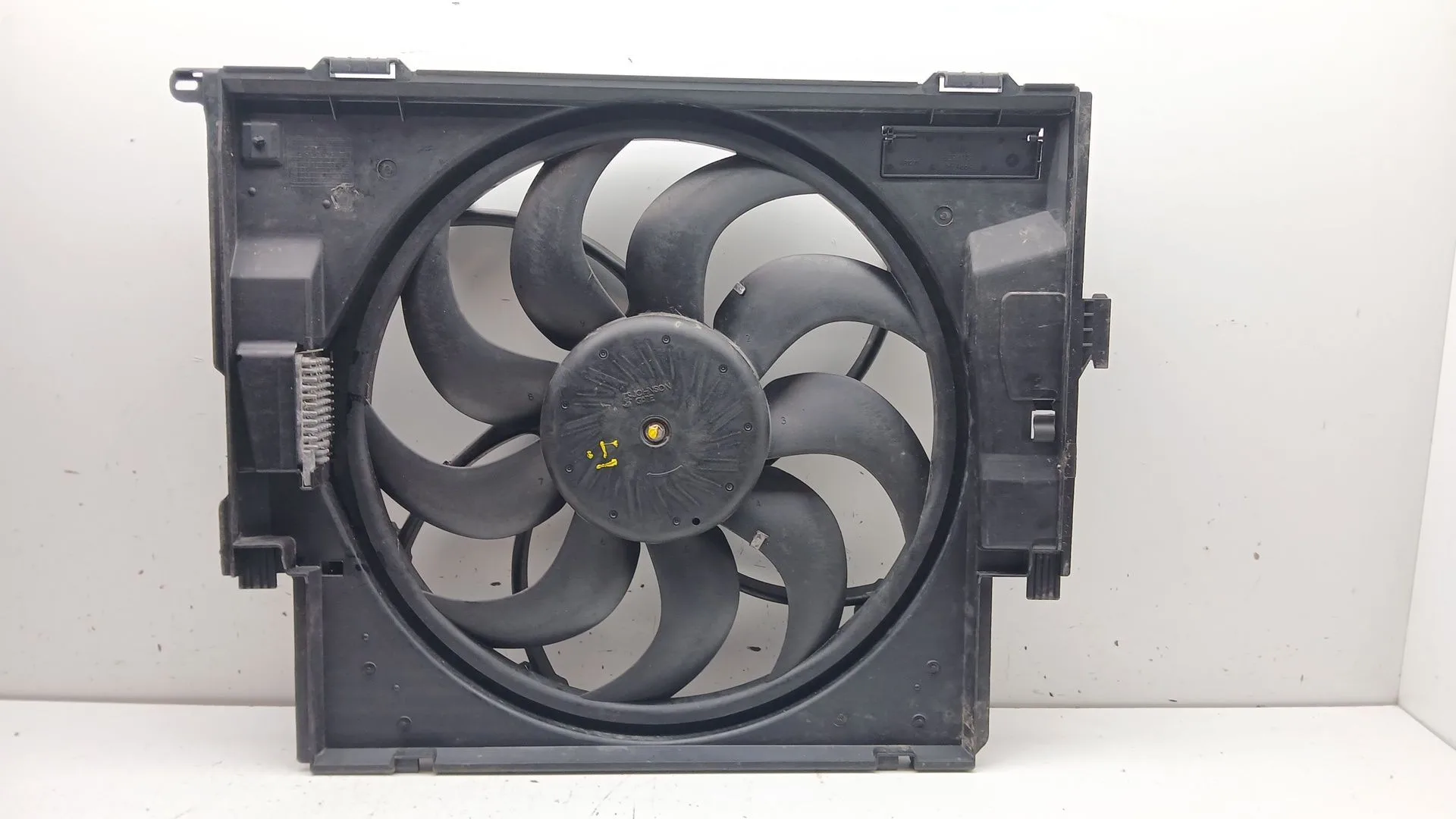 Electroventilador para Bmw 1 (F21)