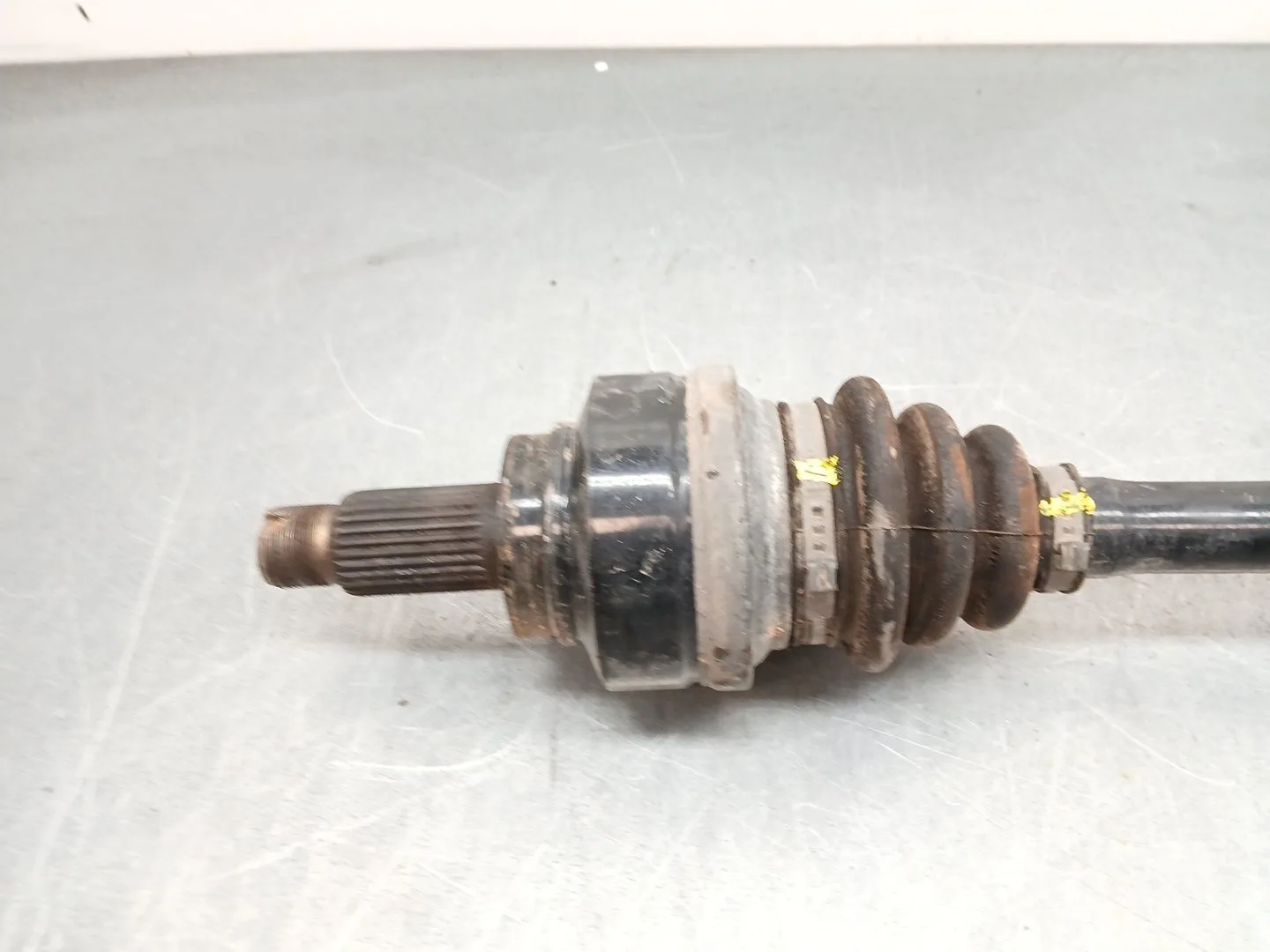 Transmision Trasera Izquierda para Bmw 1 (F21)