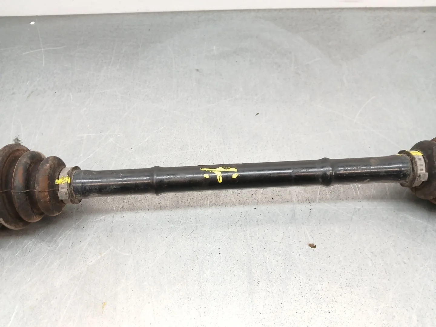 Transmision Trasera Izquierda para Bmw 1 (F21)