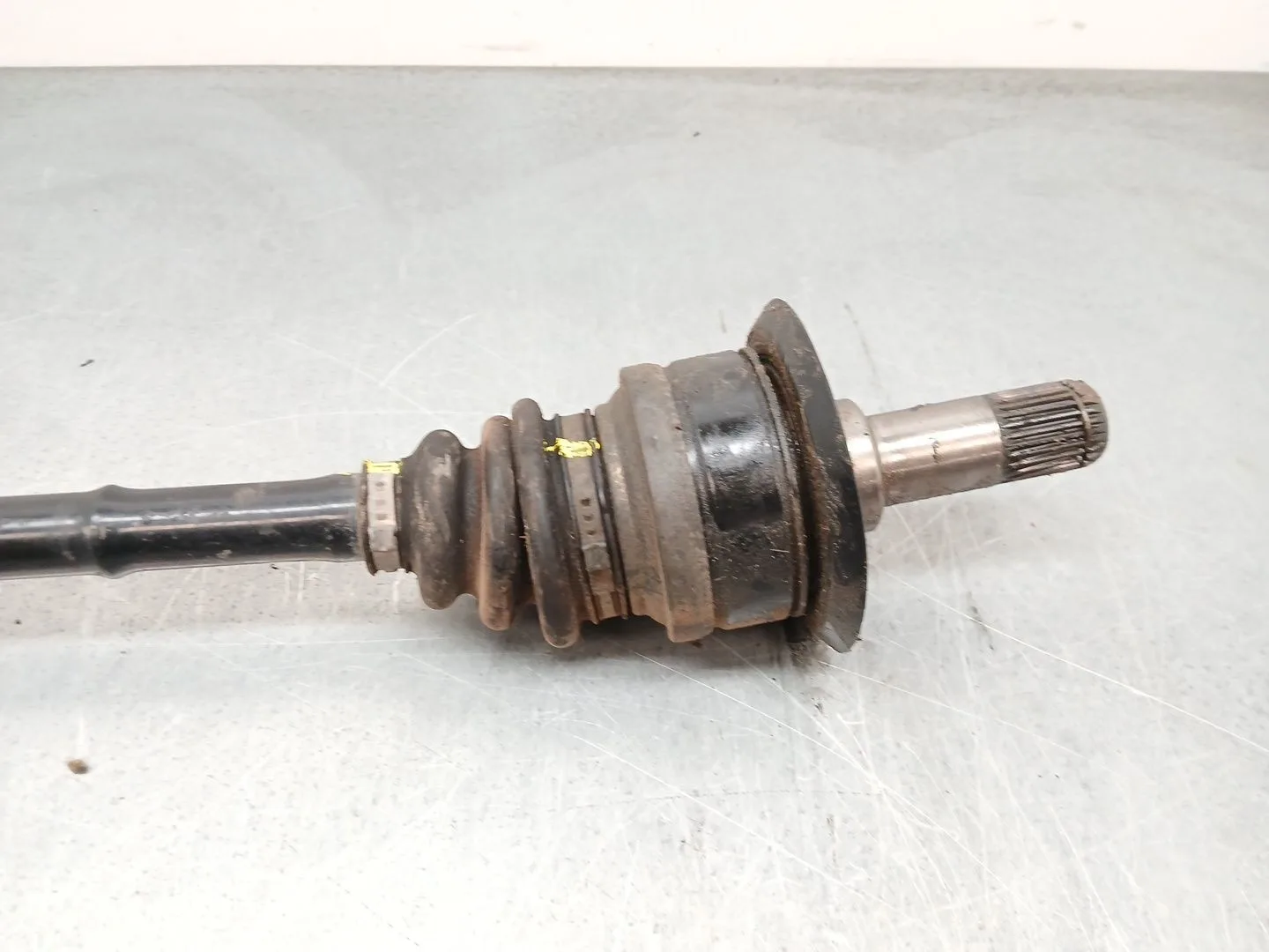 Transmision Trasera Izquierda para Bmw 1 (F21)