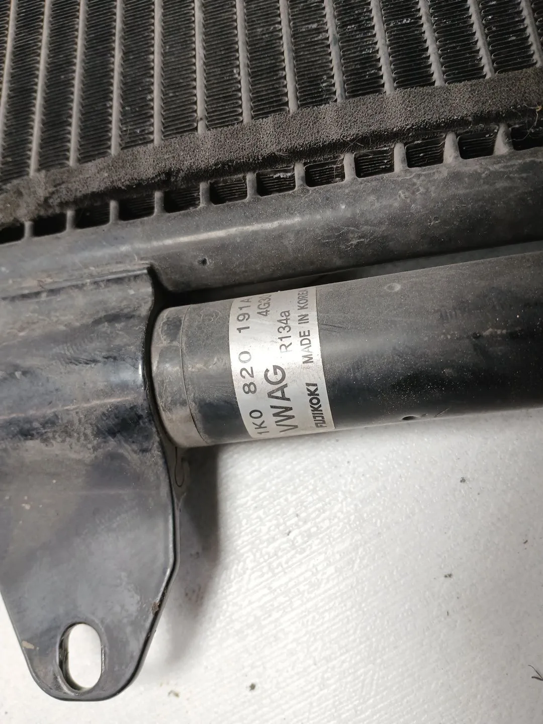 Condensador / Radiador Aire Acondicionado para Volkswagen Jetta Iii (1K2)