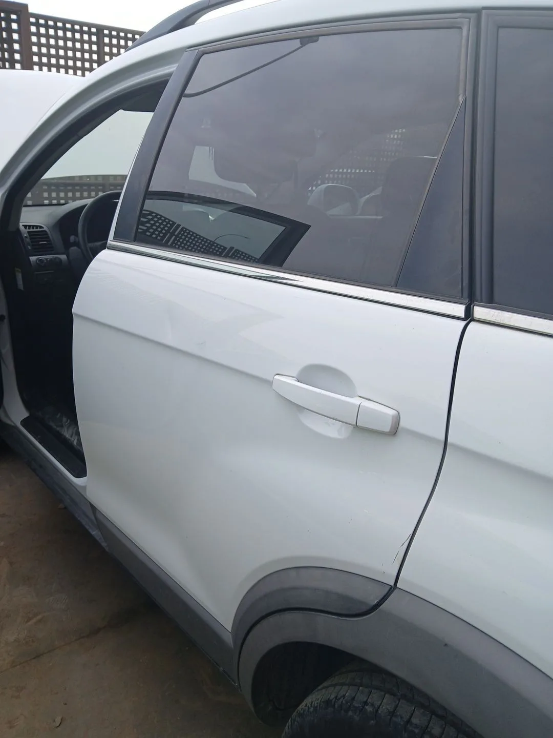 Puerta Trasera Izquierda para Chevrolet Captiva (C100, C140)
