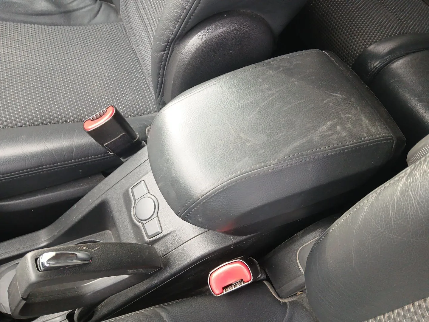 Apoyabrazos Central para Chevrolet Captiva (C100, C140)