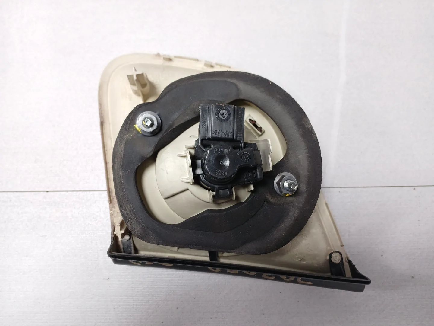 Piloto Trasero Derecho Interior para Volkswagen Jetta Iii (1K2)