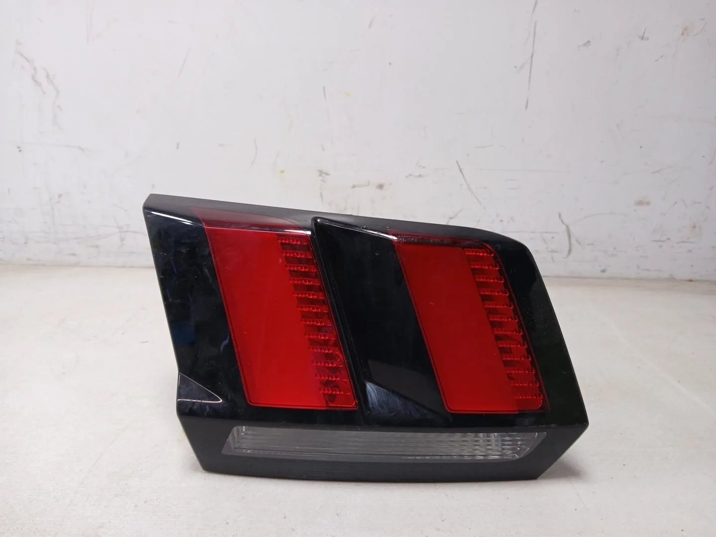 Piloto Trasero Izquierdo Interior para Peugeot 3008 Ii Suv (Mc_, Mr_, Mj_, M4_)