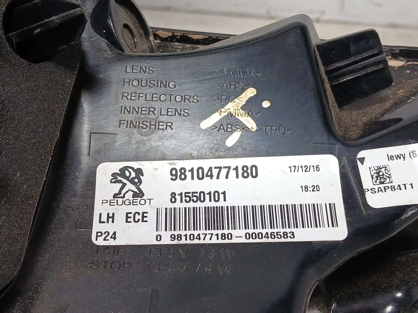 Piloto Trasero Izquierdo para Peugeot 3008 Ii Suv (Mc_, Mr_, Mj_, M4_)