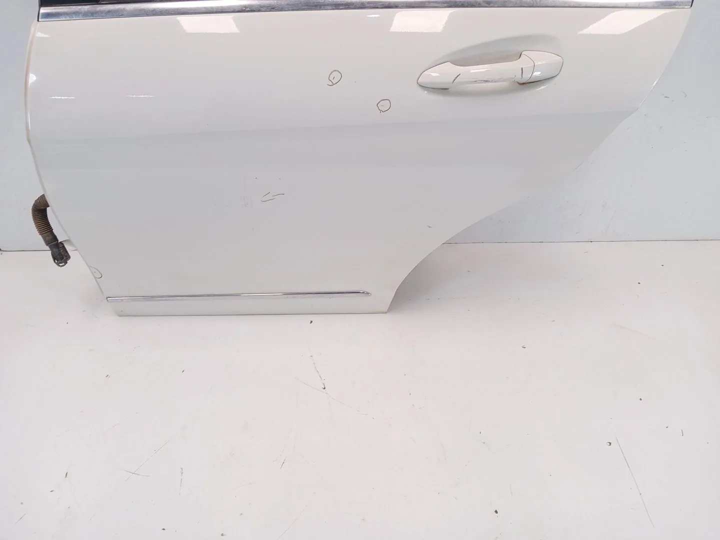 Puerta Trasera Izquierda para Mercedes-Benz Clase C (W204)