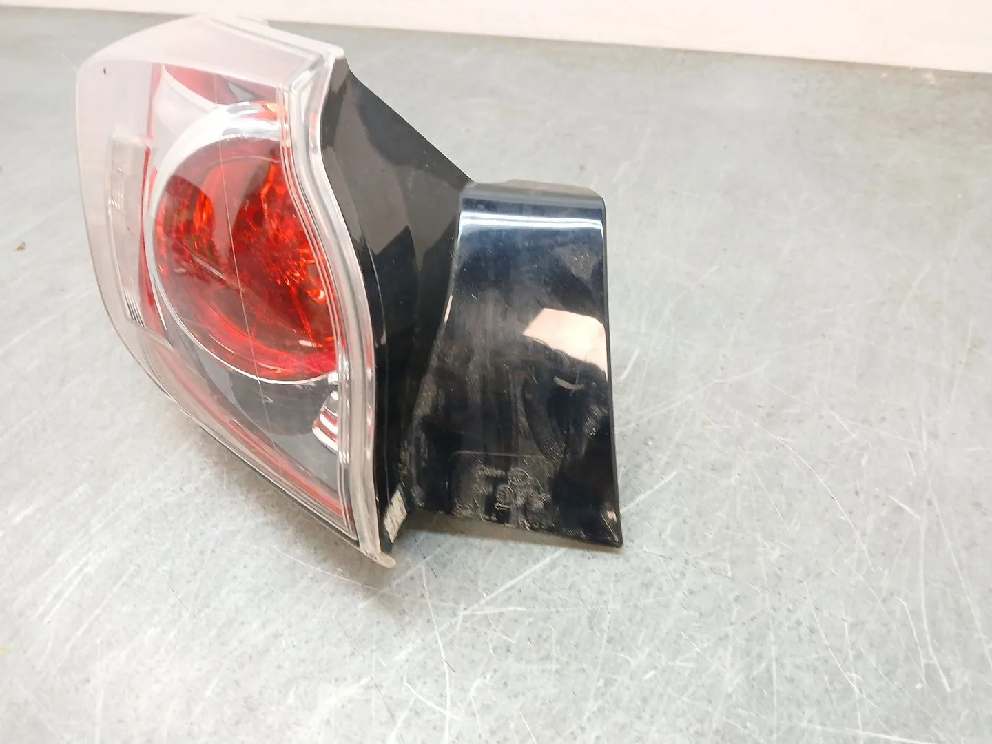 Piloto Trasero Izquierdo para Mazda 3 (Bl)
