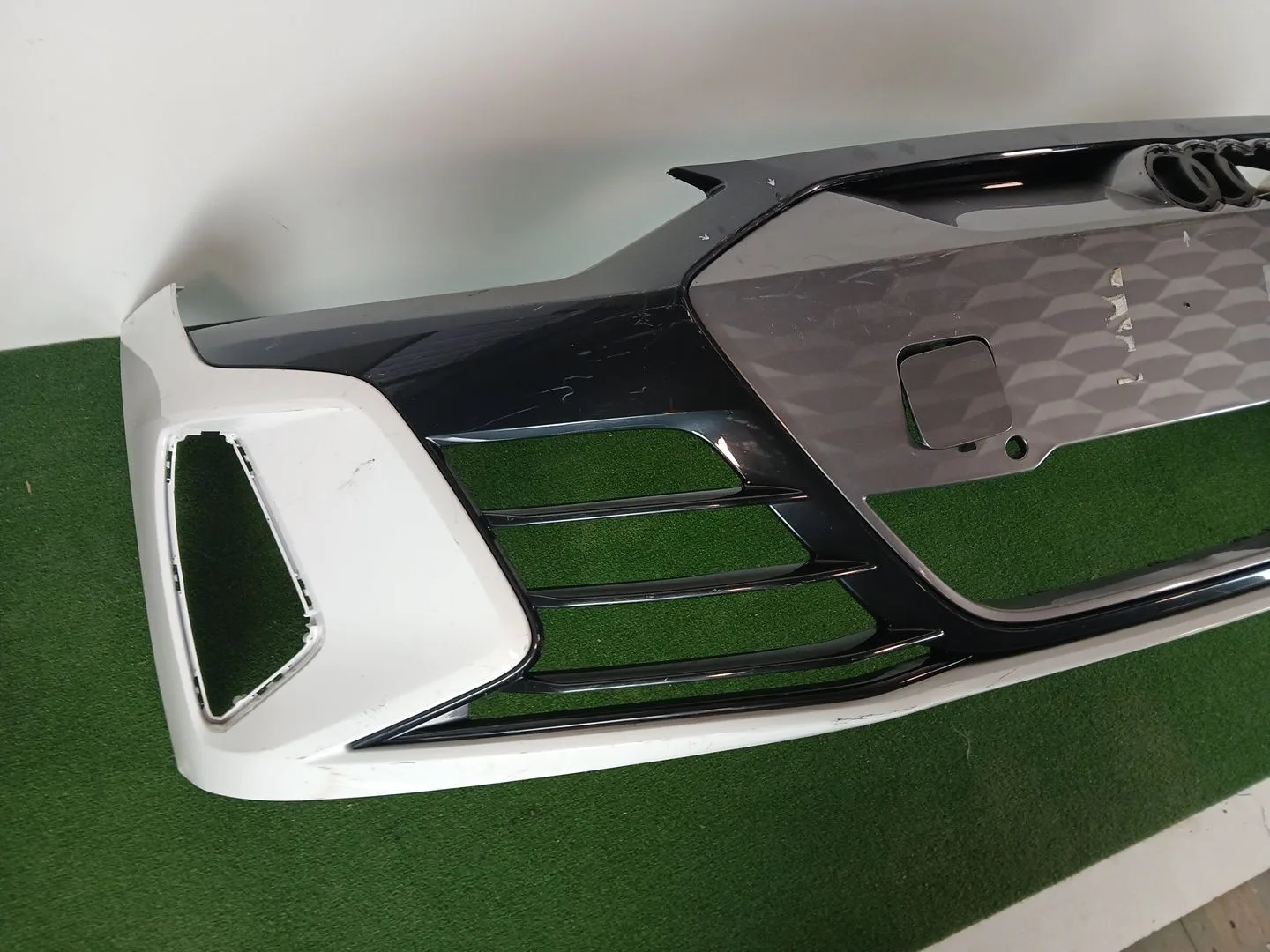Paragolpes Delantero para Audi E-Tron (Gen)