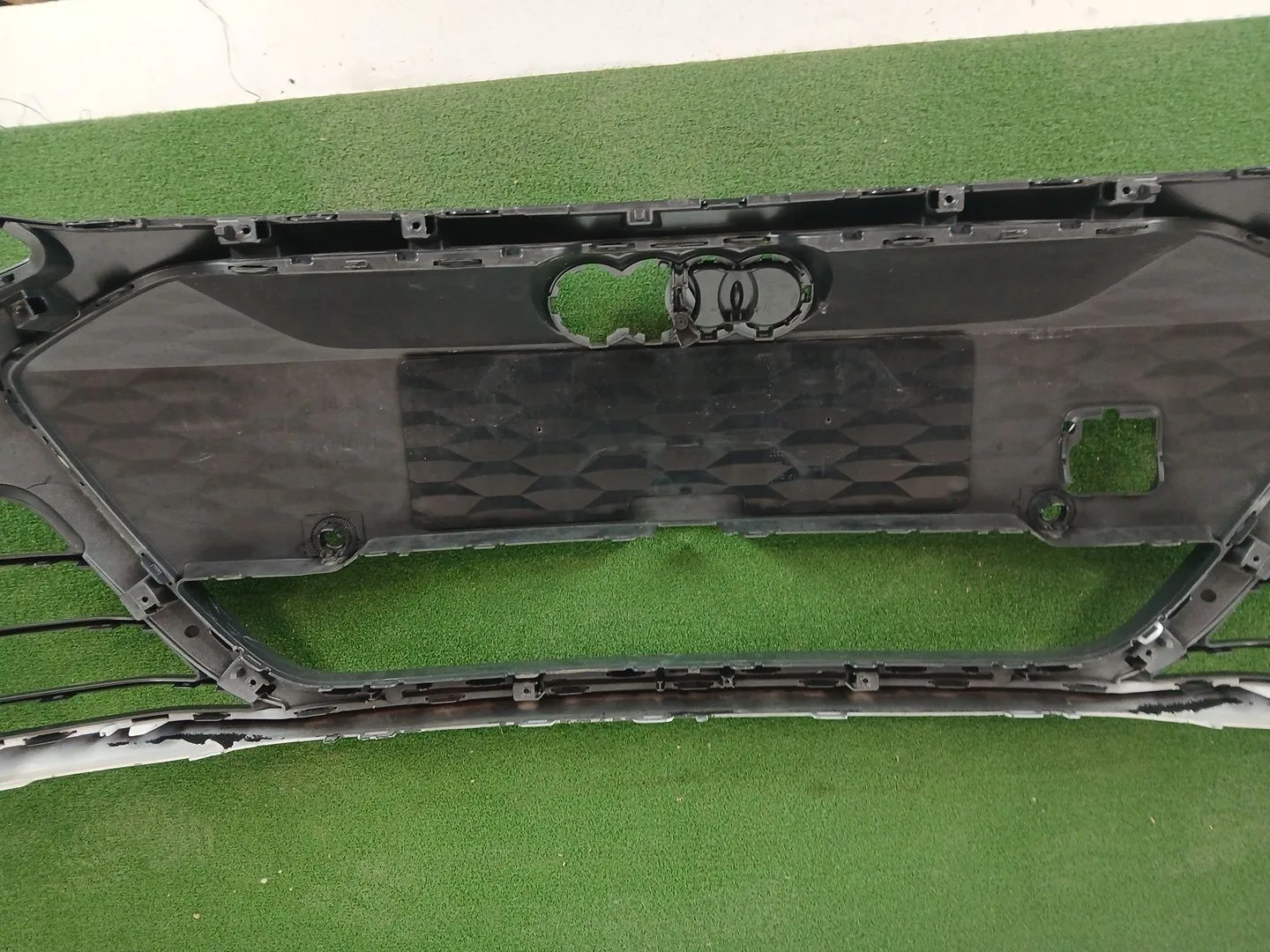 Paragolpes Delantero para Audi E-Tron (Gen)