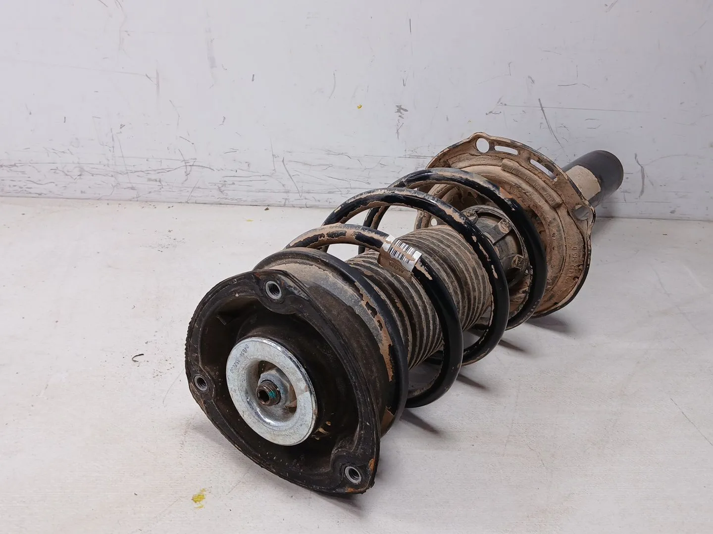 Amortiguador Delantero Izquierdo para Volkswagen T-Roc (A11, D11)