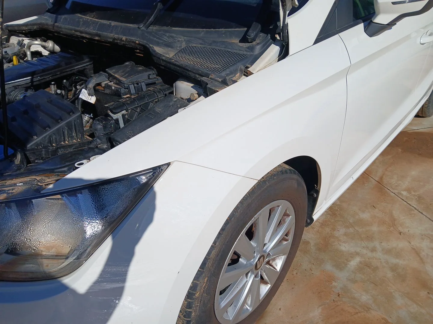 Aleta Delantera Izquierda para Seat Ibiza V (Kj1, Kjg)