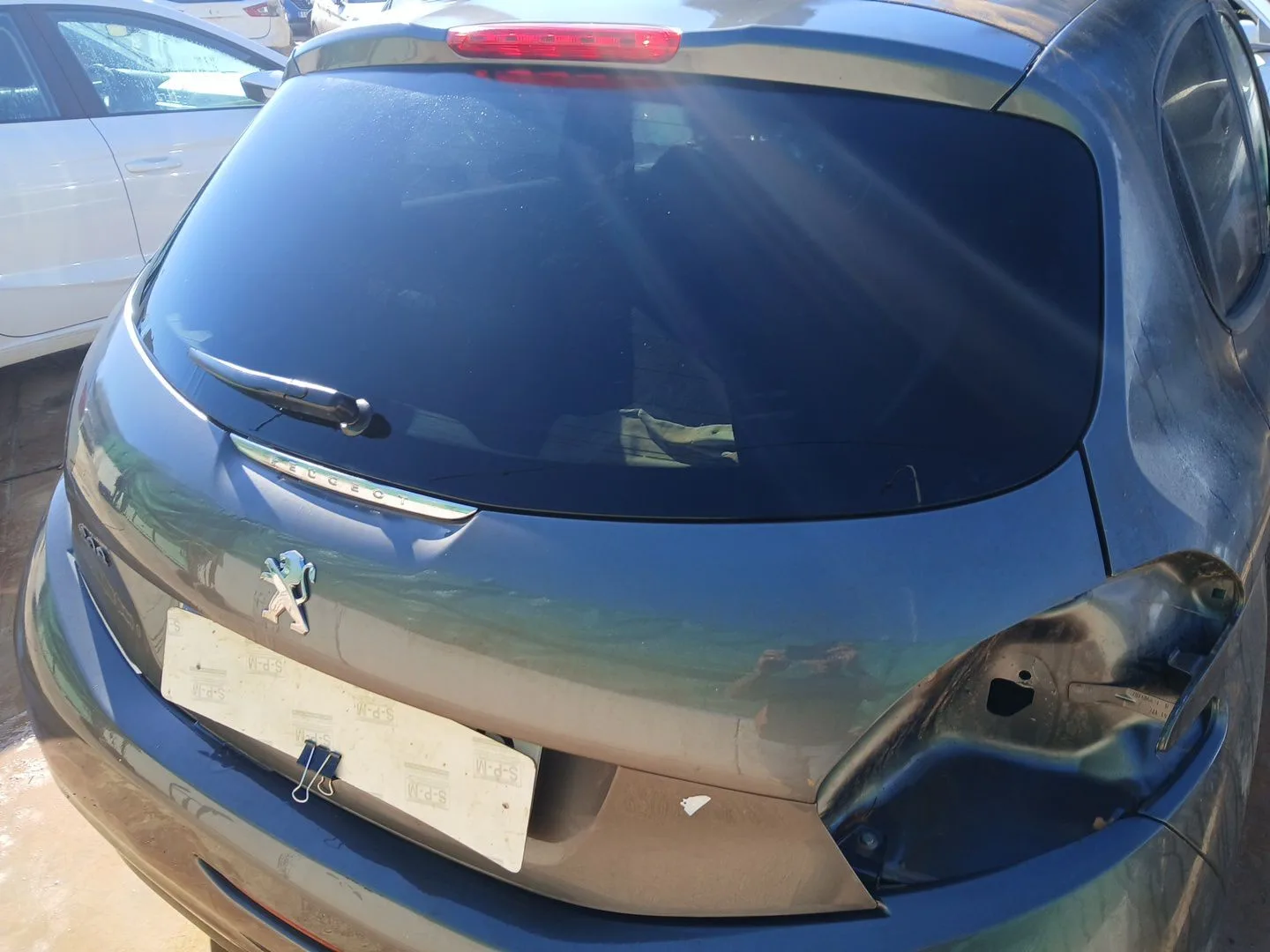 Porton Trasero para Peugeot 208 I (Ca_, Cc_)