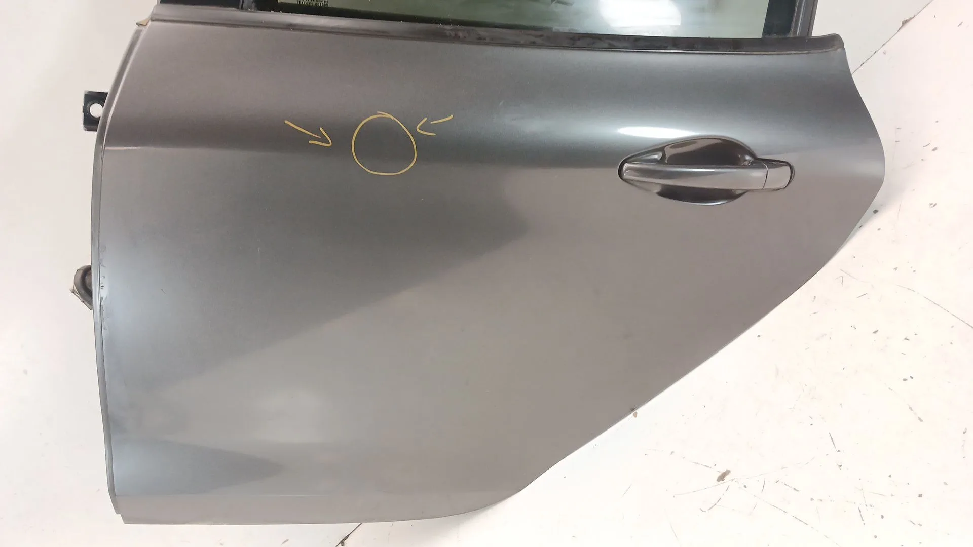 Puerta Trasera Izquierda para Peugeot 208 I (Ca_, Cc_)