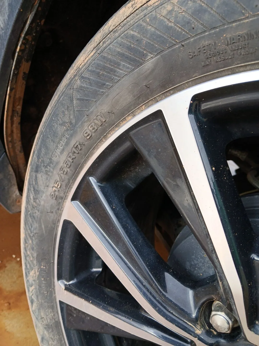Neumatico para Ford Puma (J2K, Cf7)