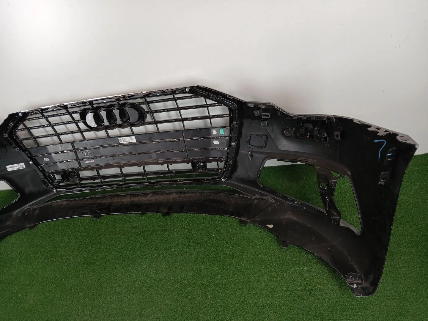Paragolpes Delantero para Audi A6 C8 (4A2)