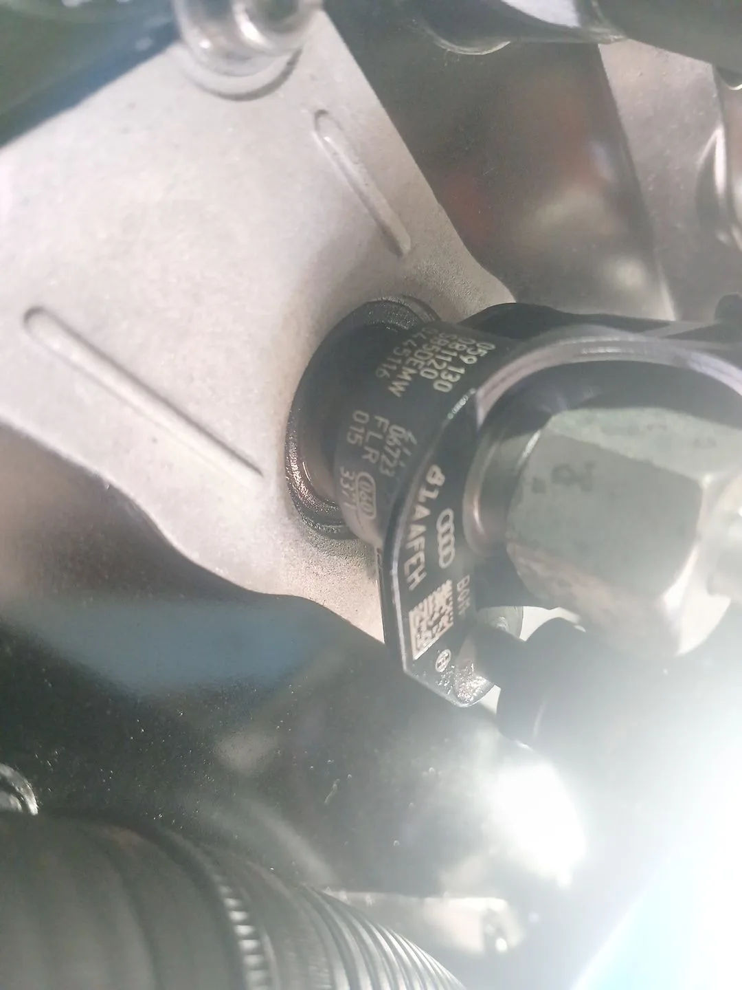 Inyector para Audi A5 (8T3)