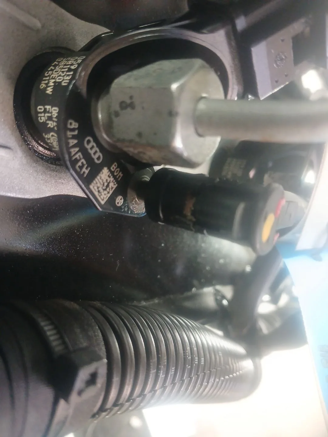 Inyector para Audi A5 (8T3)