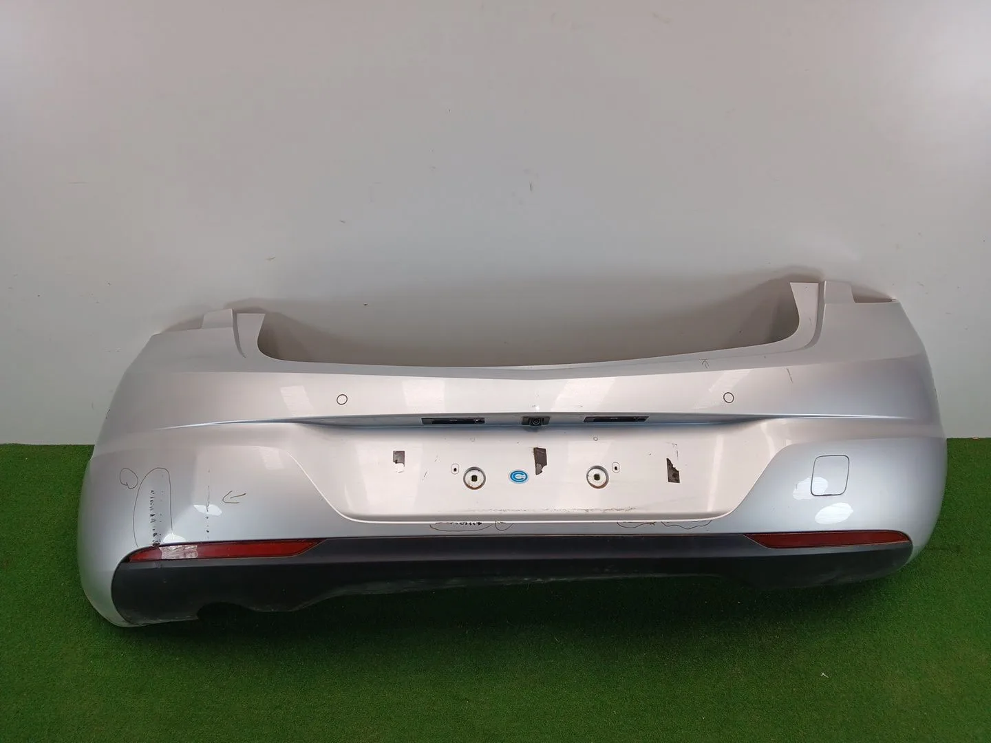 Paragolpes Trasero para Opel Astra K (B16)
