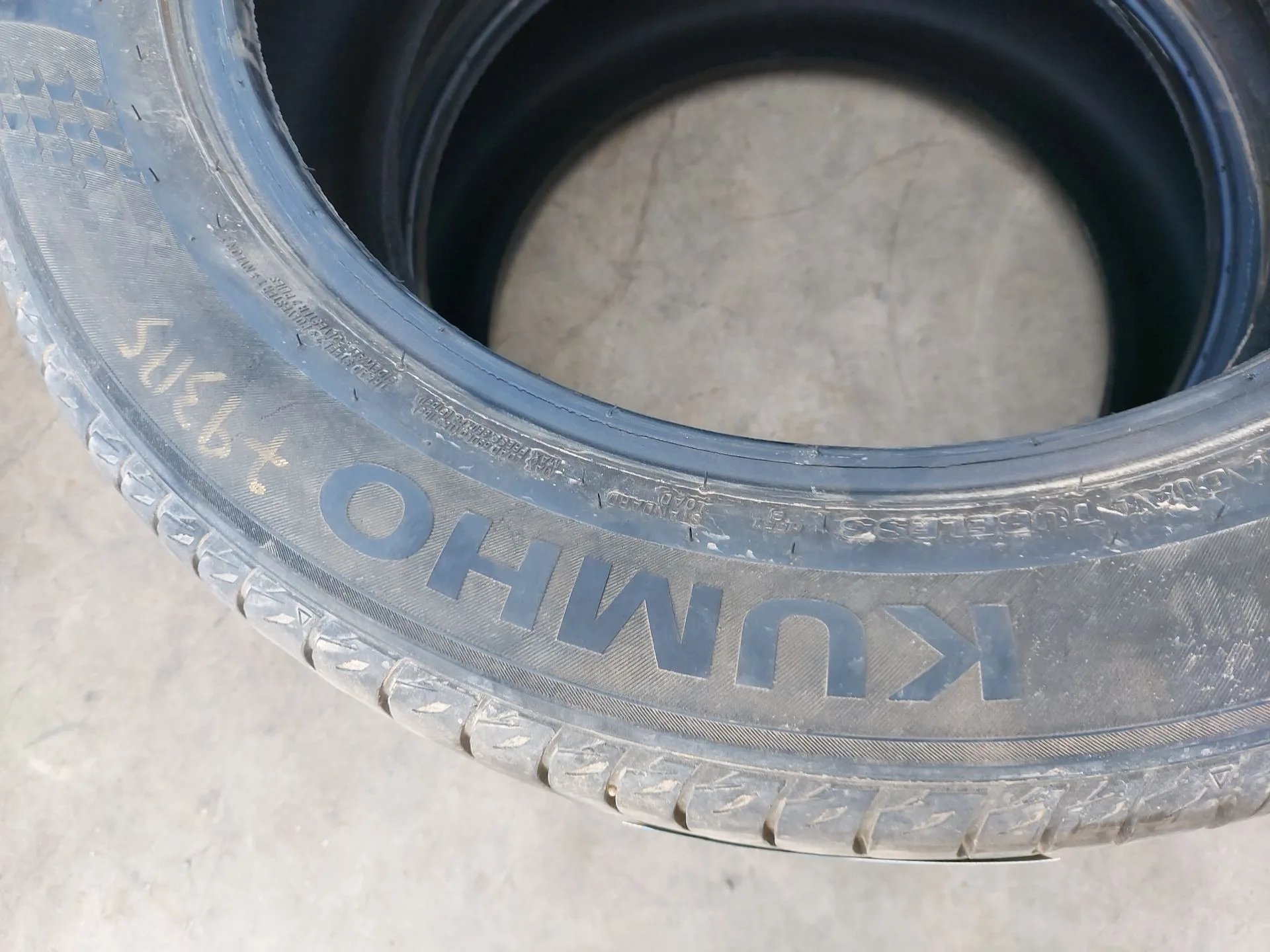 Neumatico para Renault Arkana I (Lcm_, Ldn_)