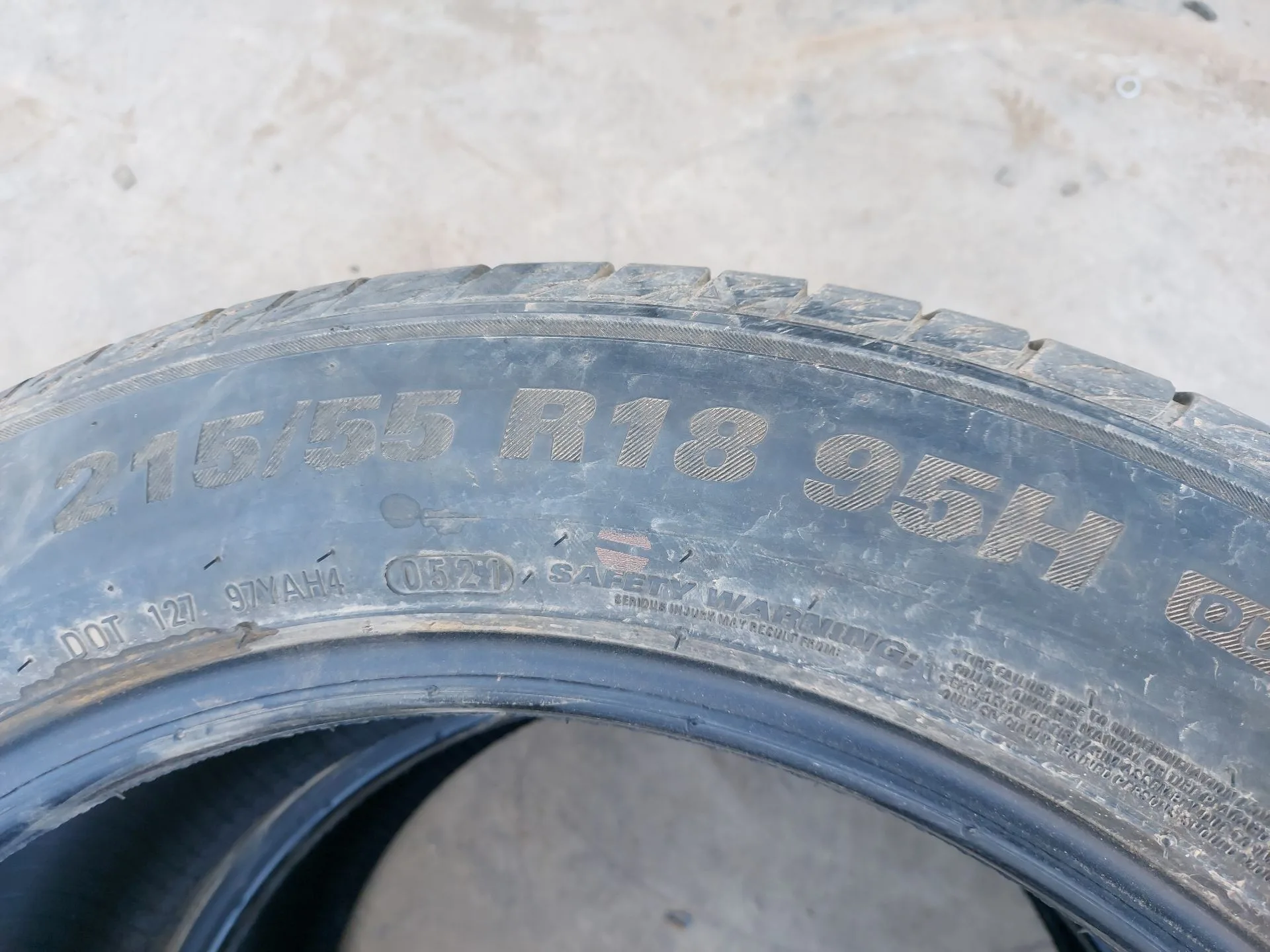 Neumatico para Renault Arkana I (Lcm_, Ldn_)