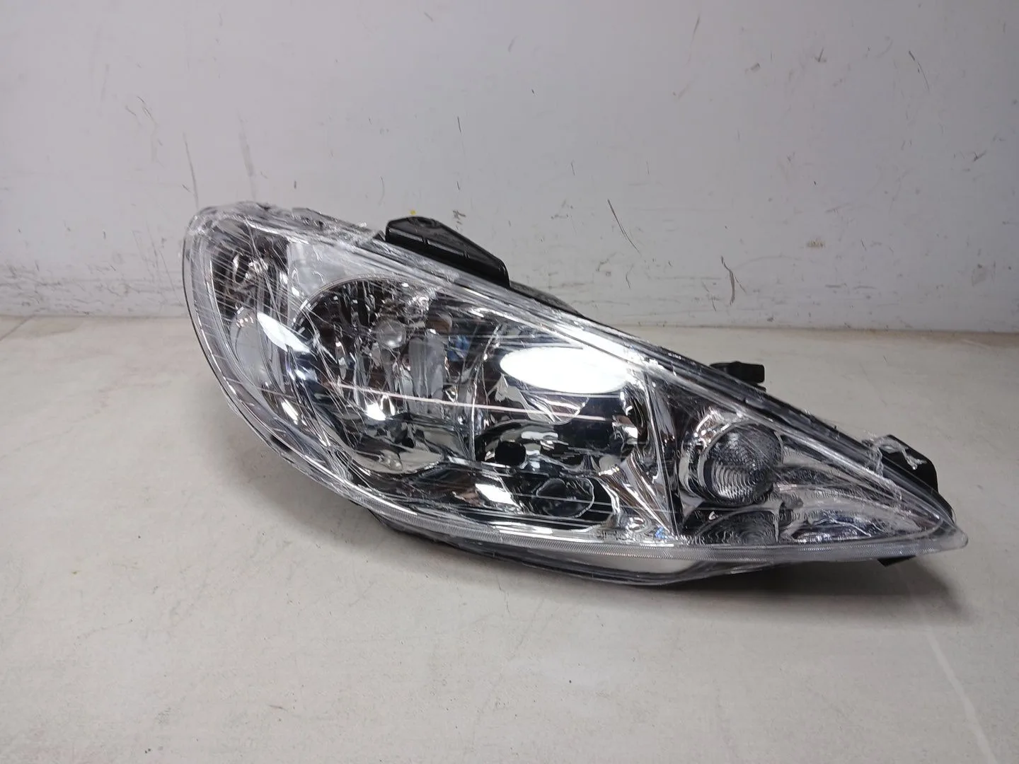 Faro Derecho para Peugeot 206 Berlina