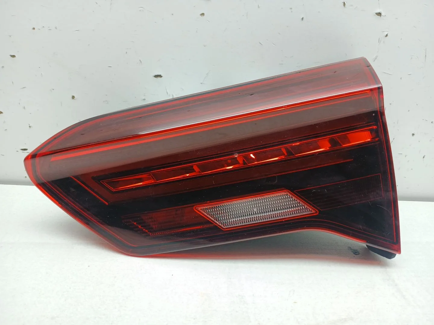 Piloto Trasero Derecho Interior para Volkswagen T-Roc (A11, D11)
