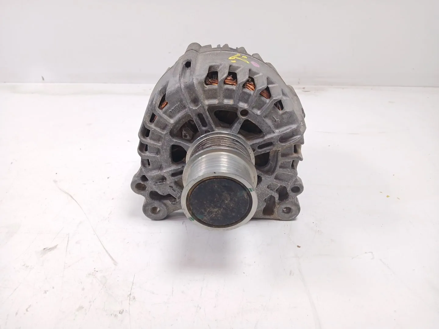 Alternador para Volkswagen T-Roc (A11, D11)