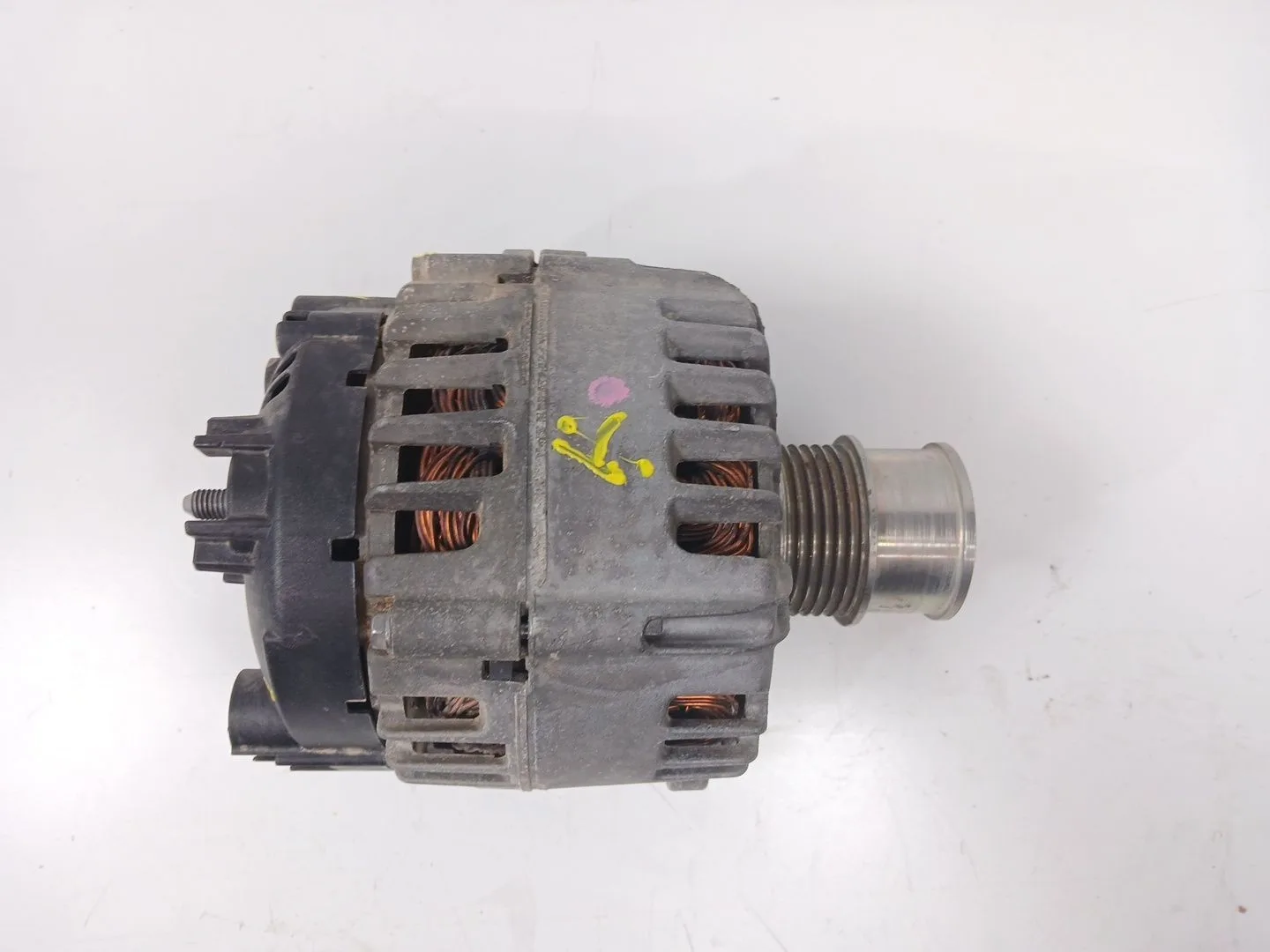 Alternador para Volkswagen T-Roc (A11, D11)