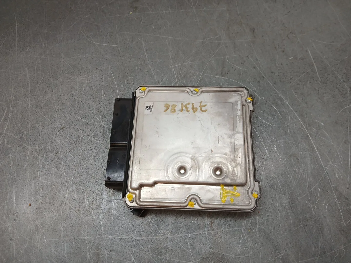 Centralita Motor Uce para Audi A4 B8 (8K2)