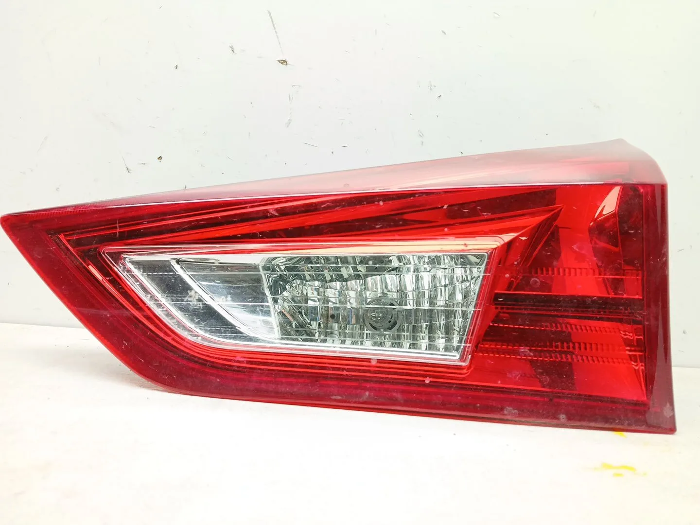 Piloto Trasero Derecho Interior para Toyota Auris Station Wagon (_E18_)