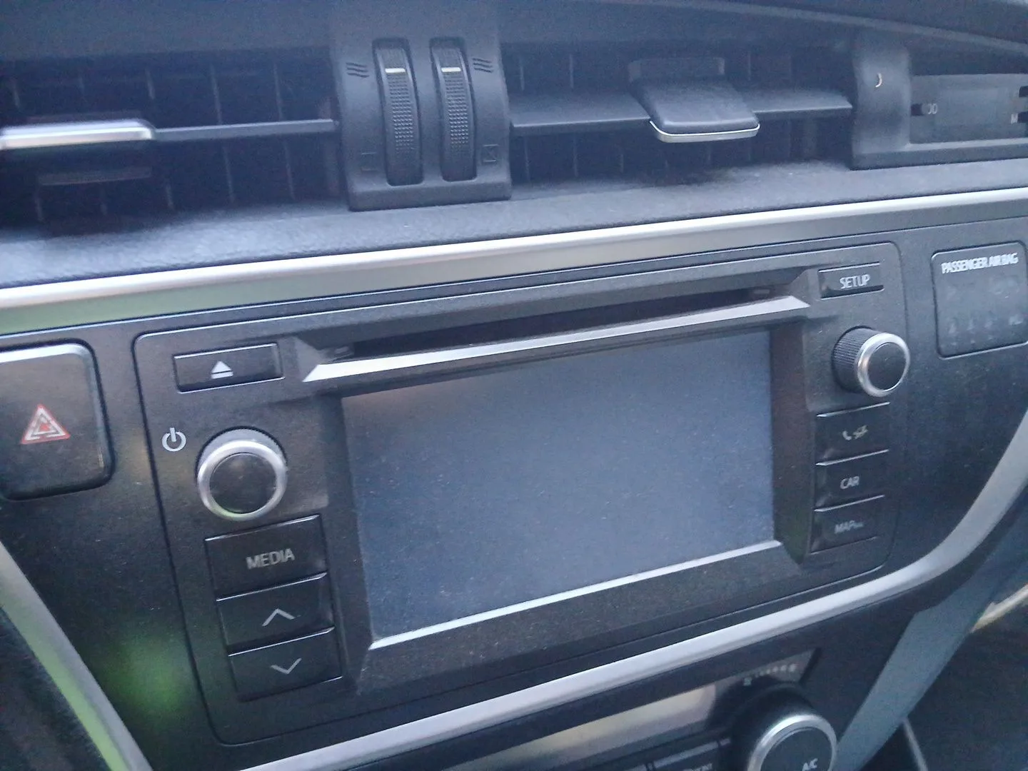 Sistema Audio / Radio Cd para Toyota Auris Station Wagon (_E18_)