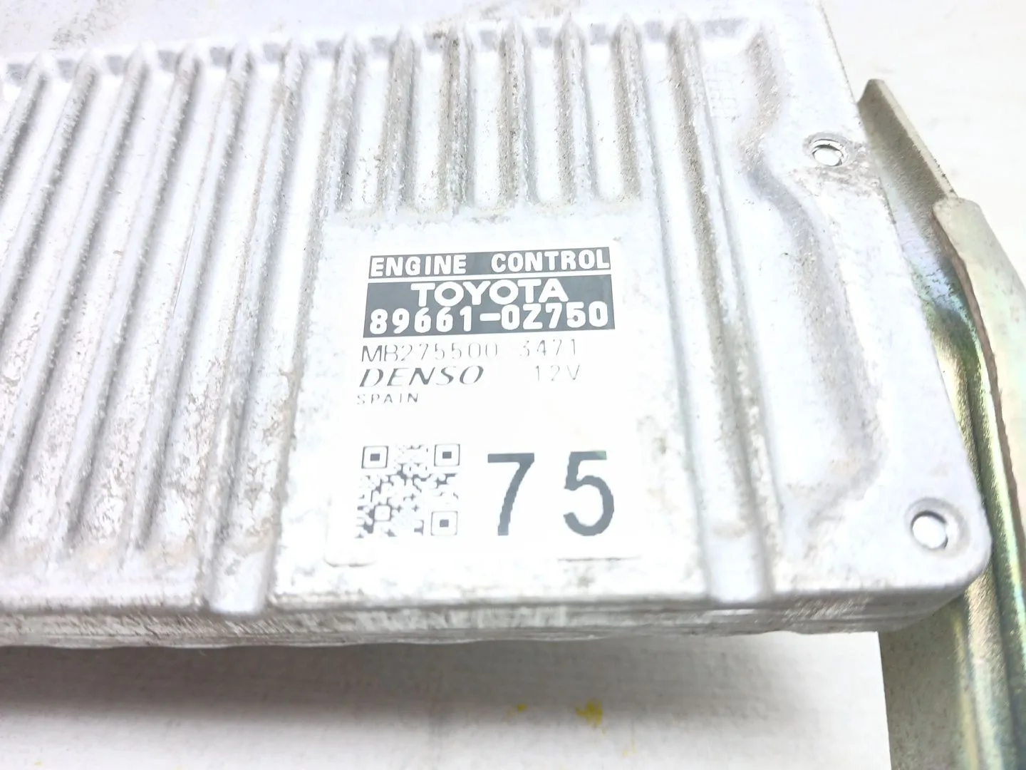 Centralita Motor Uce para Toyota Auris Station Wagon (_E18_)
