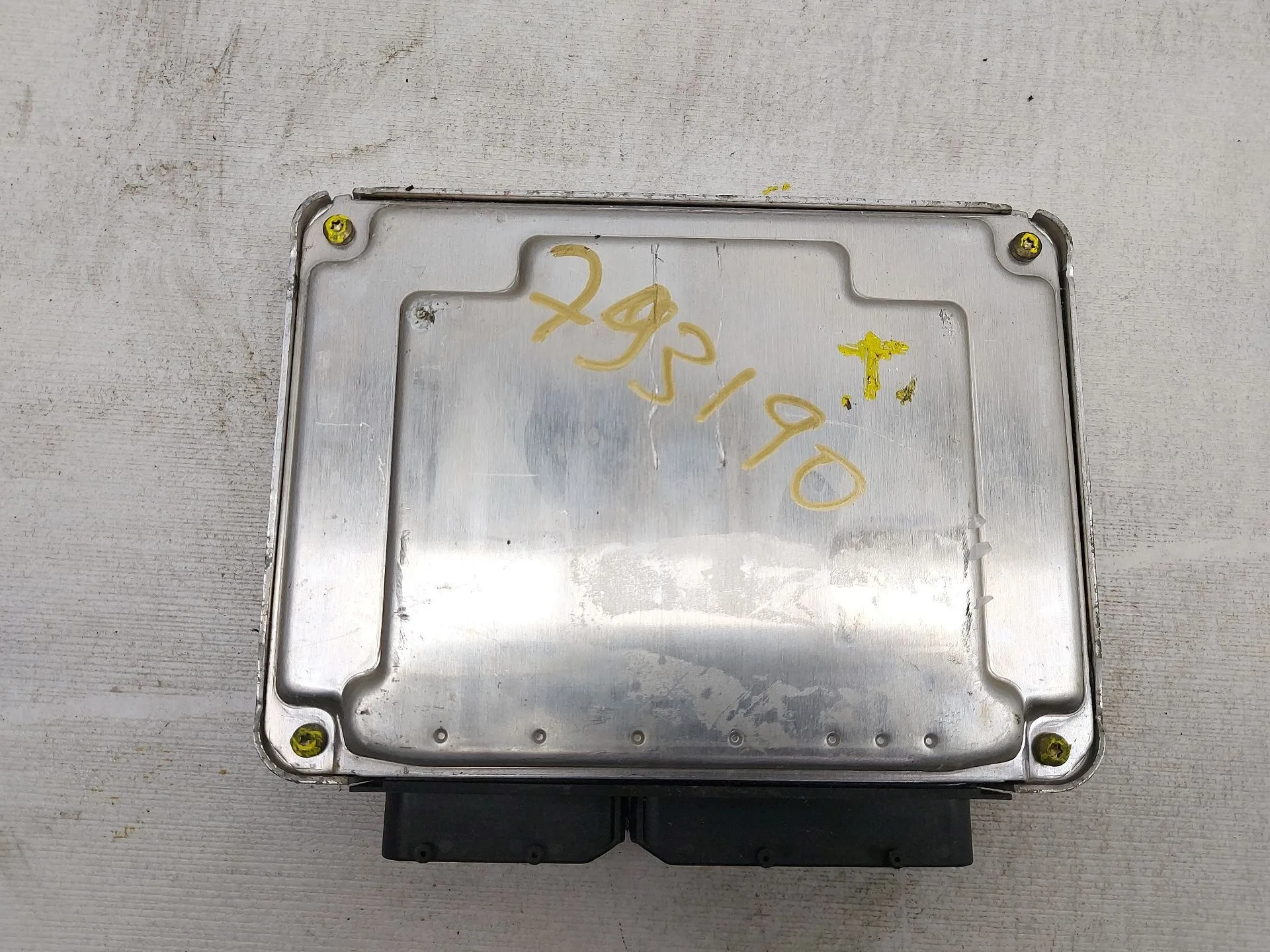 Centralita Motor Uce para Seat Leon (1M1)