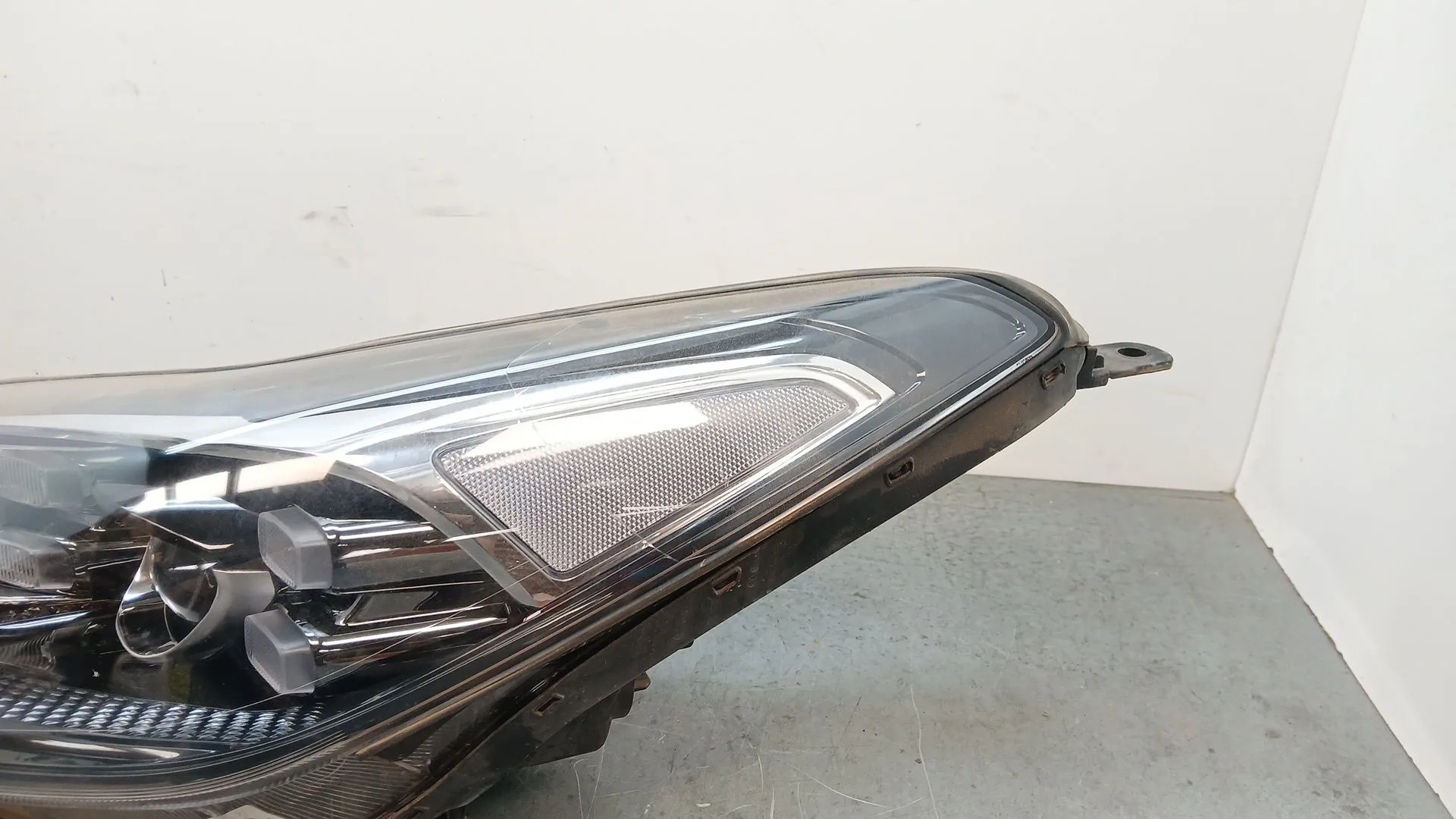 Faro Izquierdo para Kia Sportage Iv (Ql, Qle)