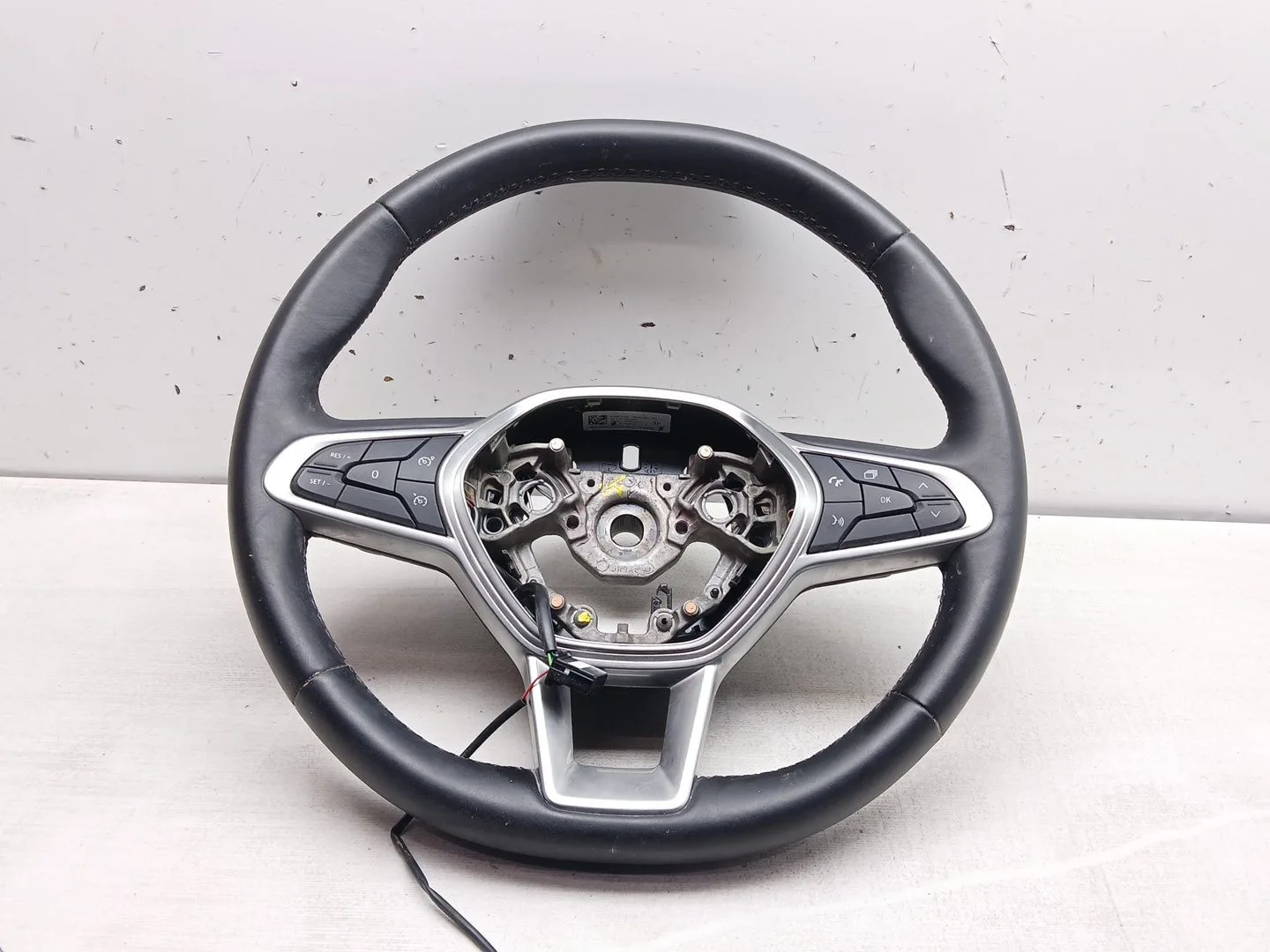 Volante para Renault Arkana I (Lcm_, Ldn_)
