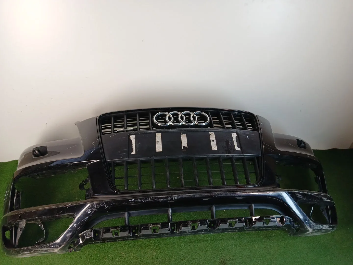 Paragolpes Delantero para Audi Q7 (4Lb)