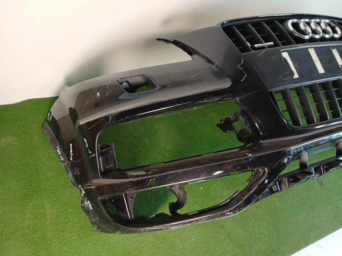 Paragolpes Delantero para Audi Q7 (4Lb)