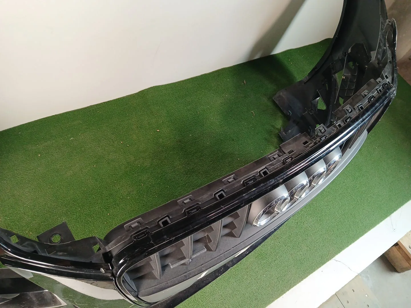 Paragolpes Delantero para Audi Q7 (4Lb)